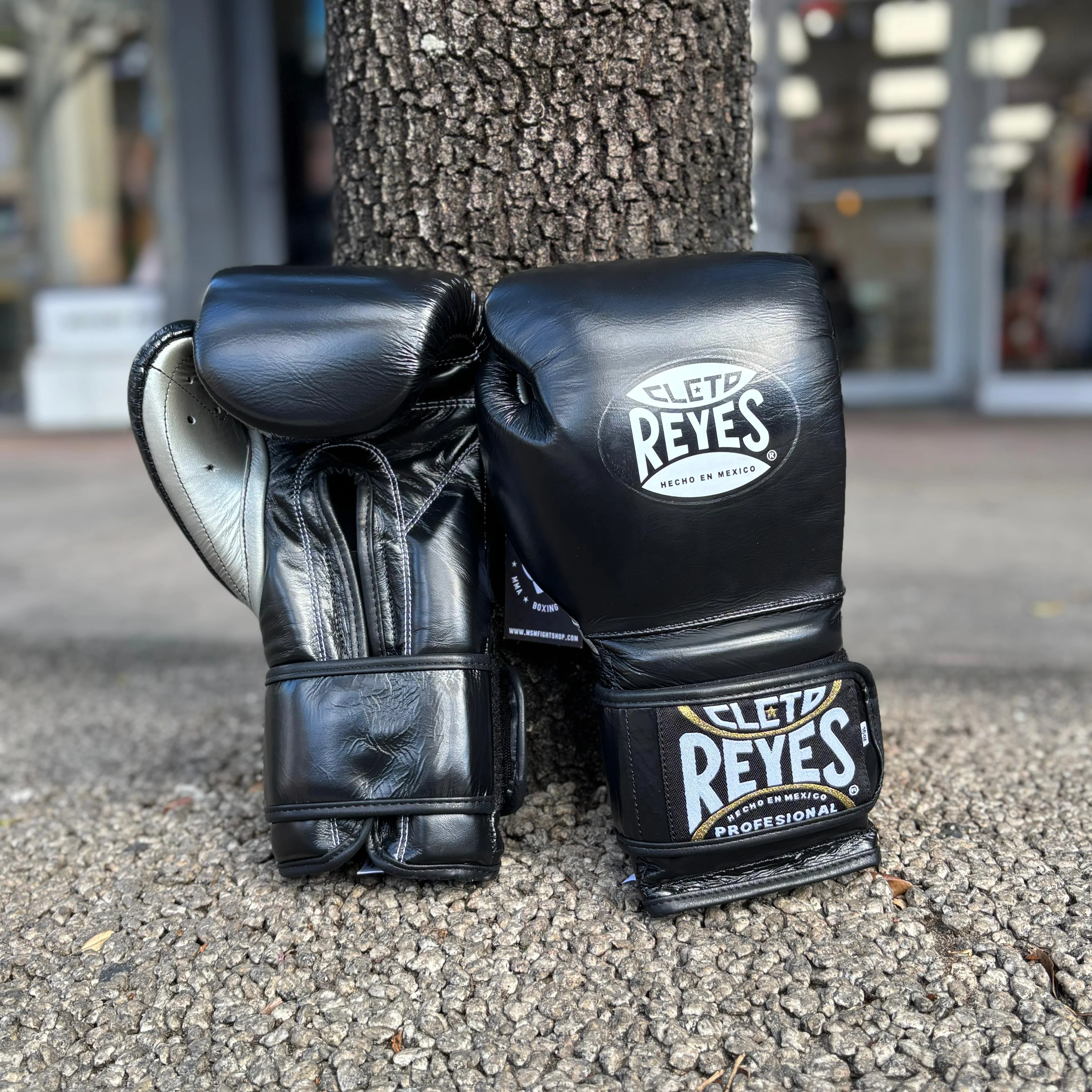 CLETO REYES GLOVES HOOK AND LOOP BLACK - Image 2
