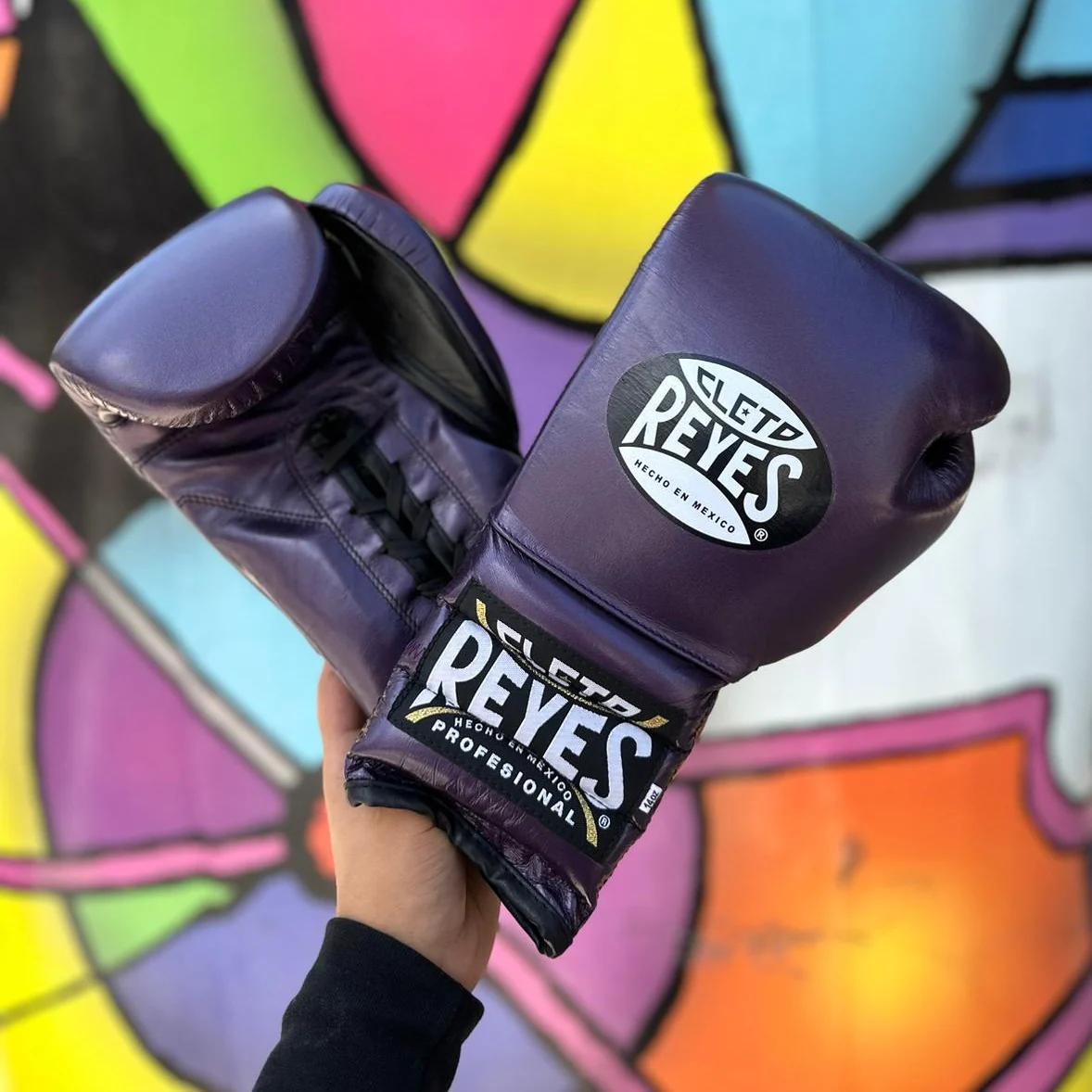 CLETO REYES GLOVES LACE METALLIC PURPLE - Image 2
