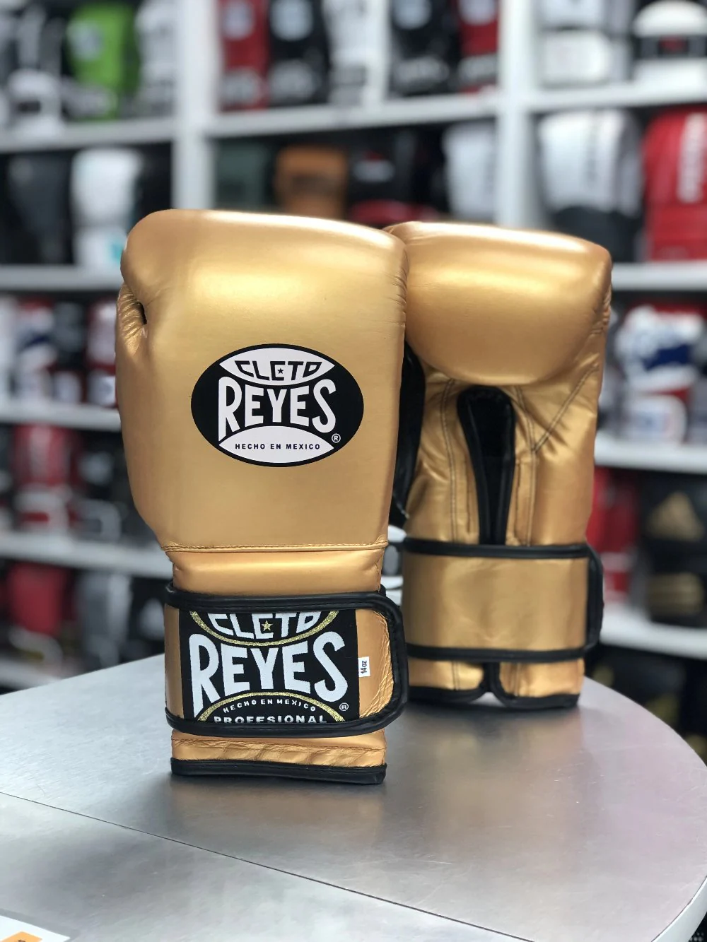 CLETO REYES GLOVES HOOK AND LOOP LIMITED GOLD - Image 9