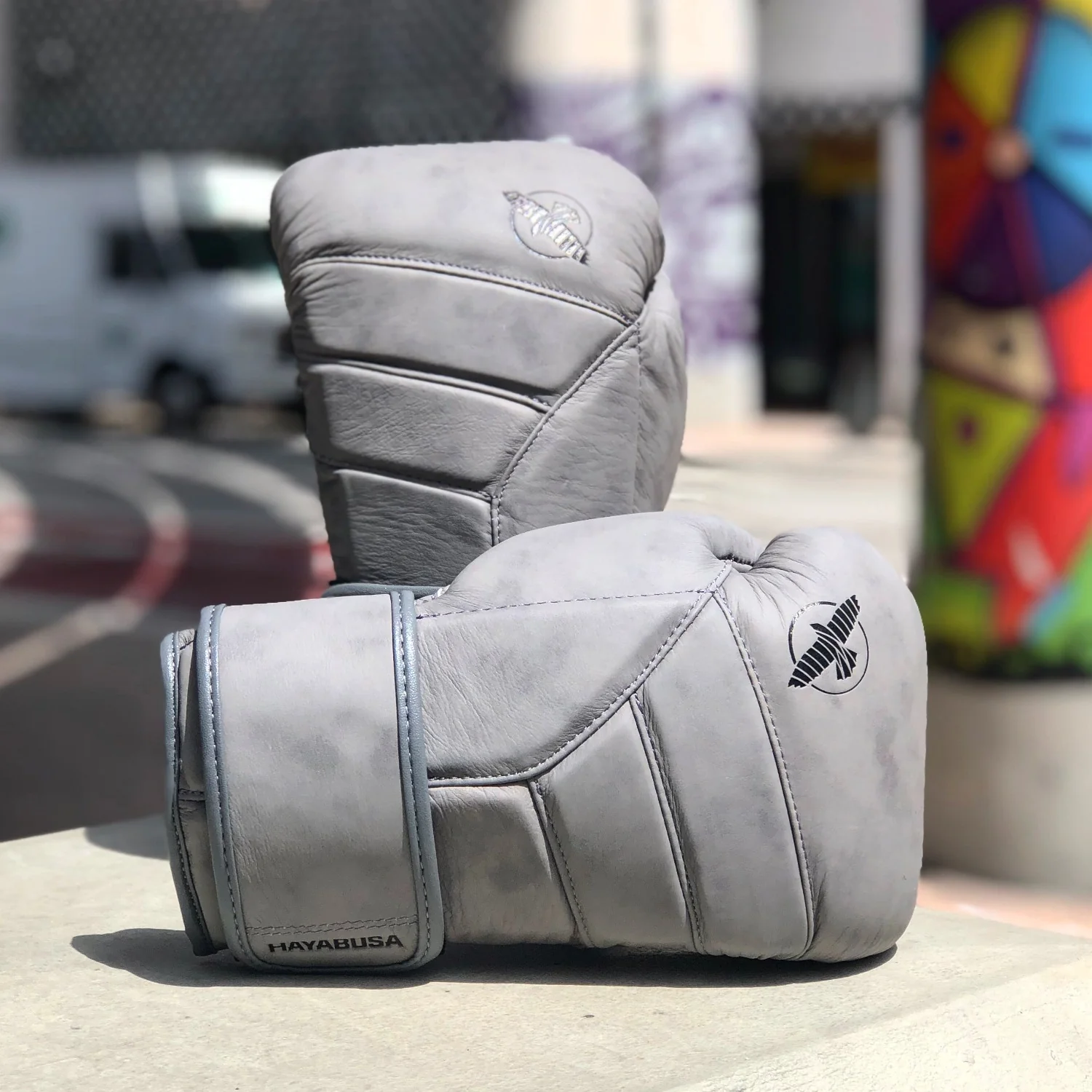 HAYABUSA GLOVES T3 LX HOOK AND LOOP LEATHER GREY - Image 2