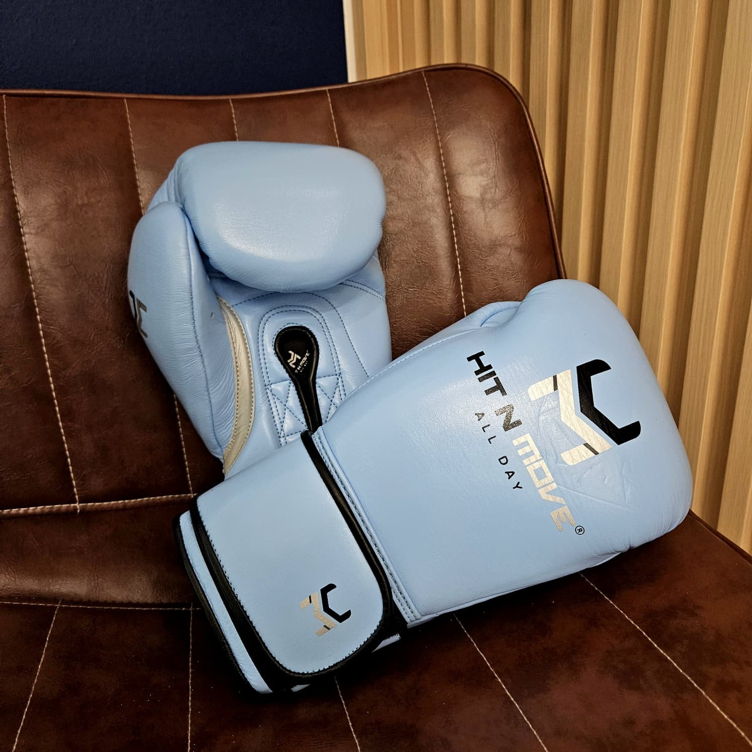 HIT N MOVE GLOVES PRO BALANCE HOOK & LOOP SKY BLUE - Image 2