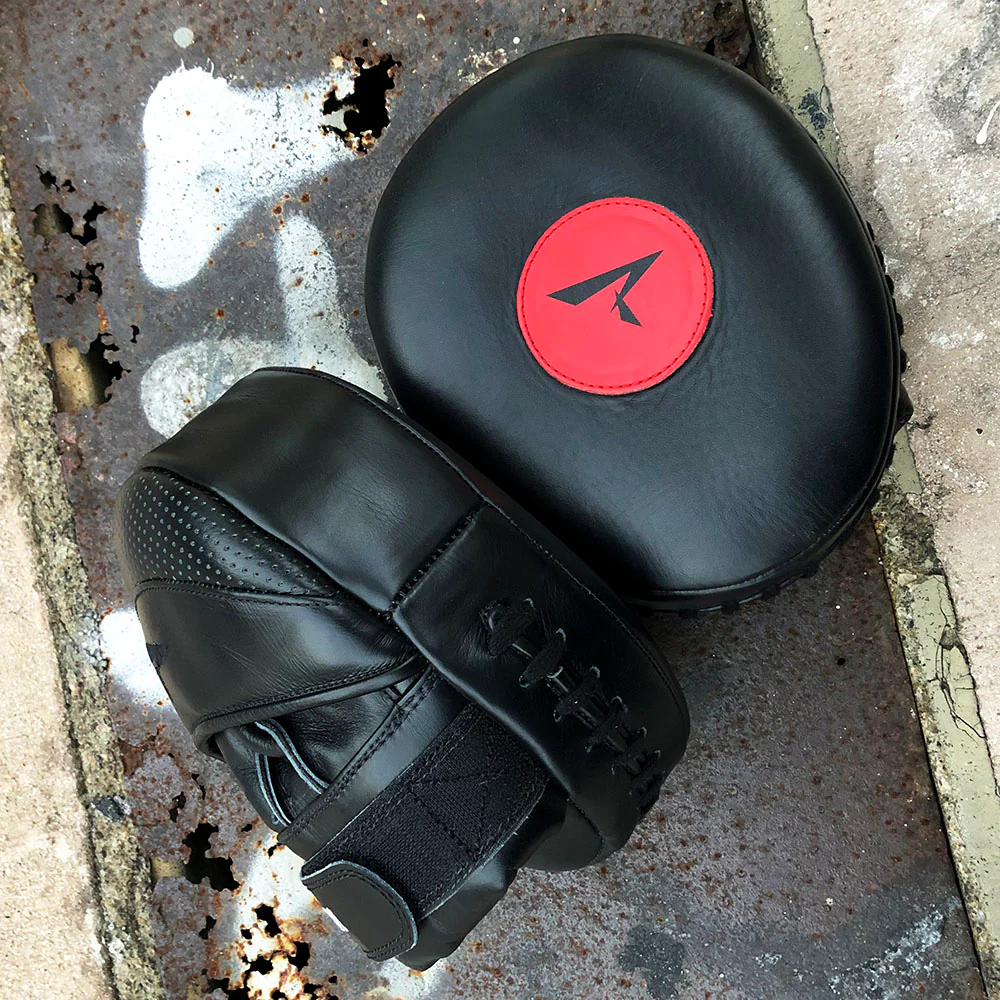 PHENOM BOXING FOCUS MITTS AP 5 AIR PADS LEATHER BLACK - Image 3