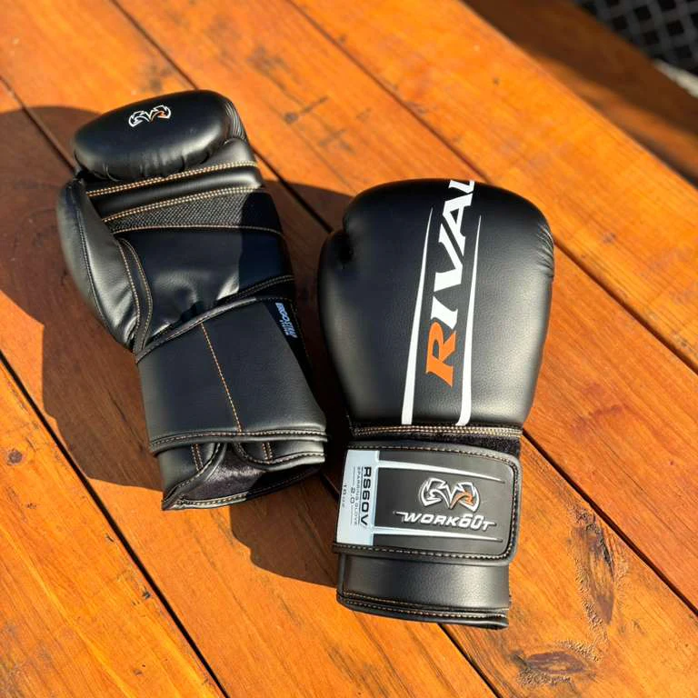 RIVAL GLOVES RS60V SPARRING GLOVE 2.0 HOOK LOOP BLACK - Image 2