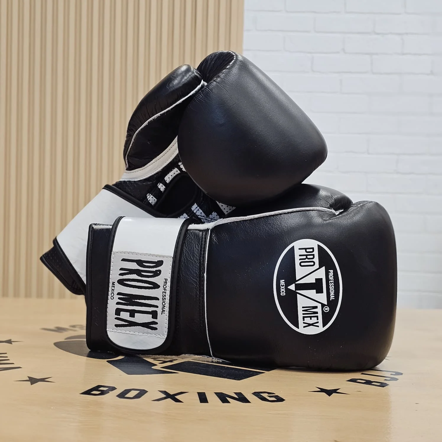 TITLE GLOVES PRO MEX PROFESSIONAL EDGE H & L BLACK - Image 2