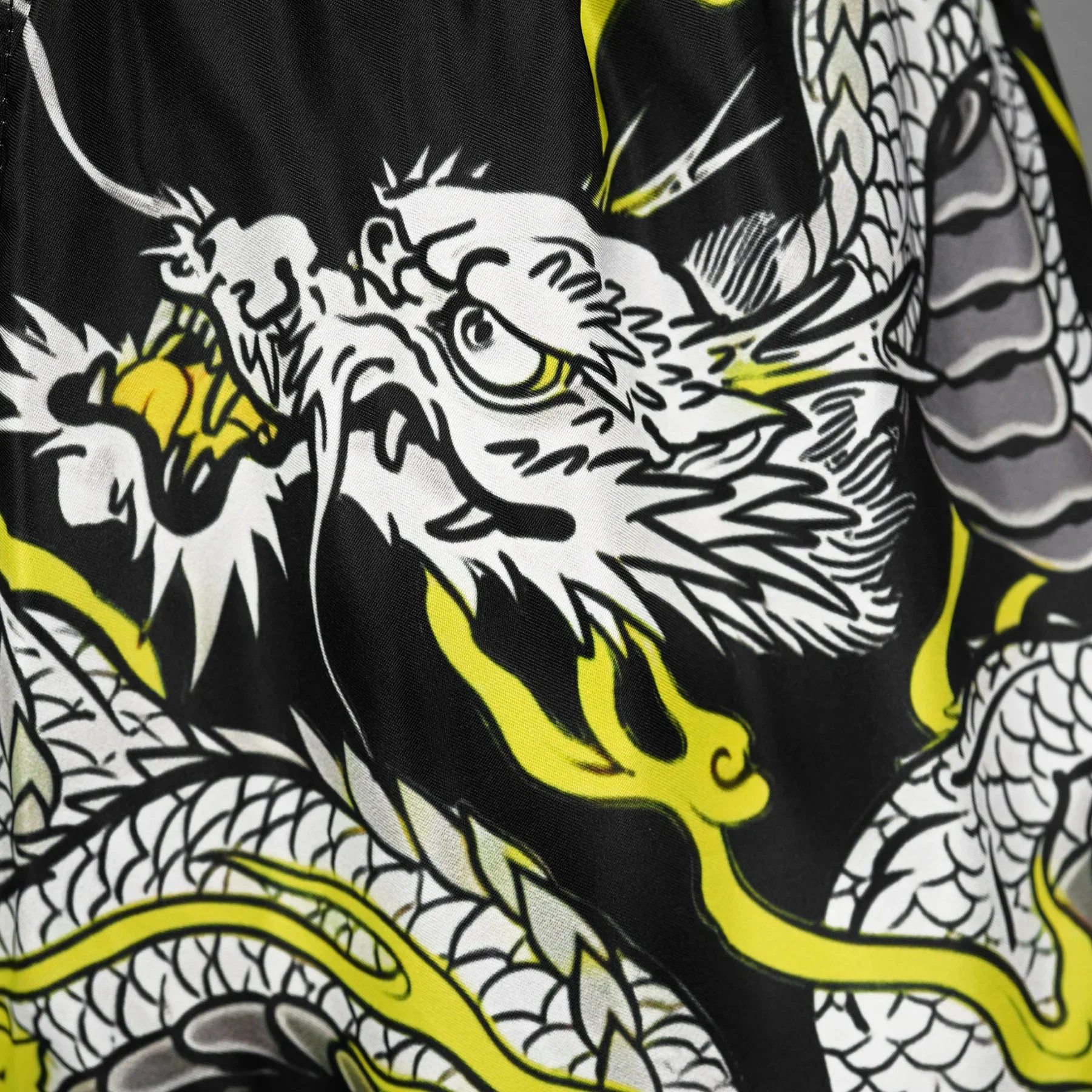 TUFF MUAY THAI SHORTS HIGH CUT RETRO PAYAK RISING BLACK/YELLOW - Image 4