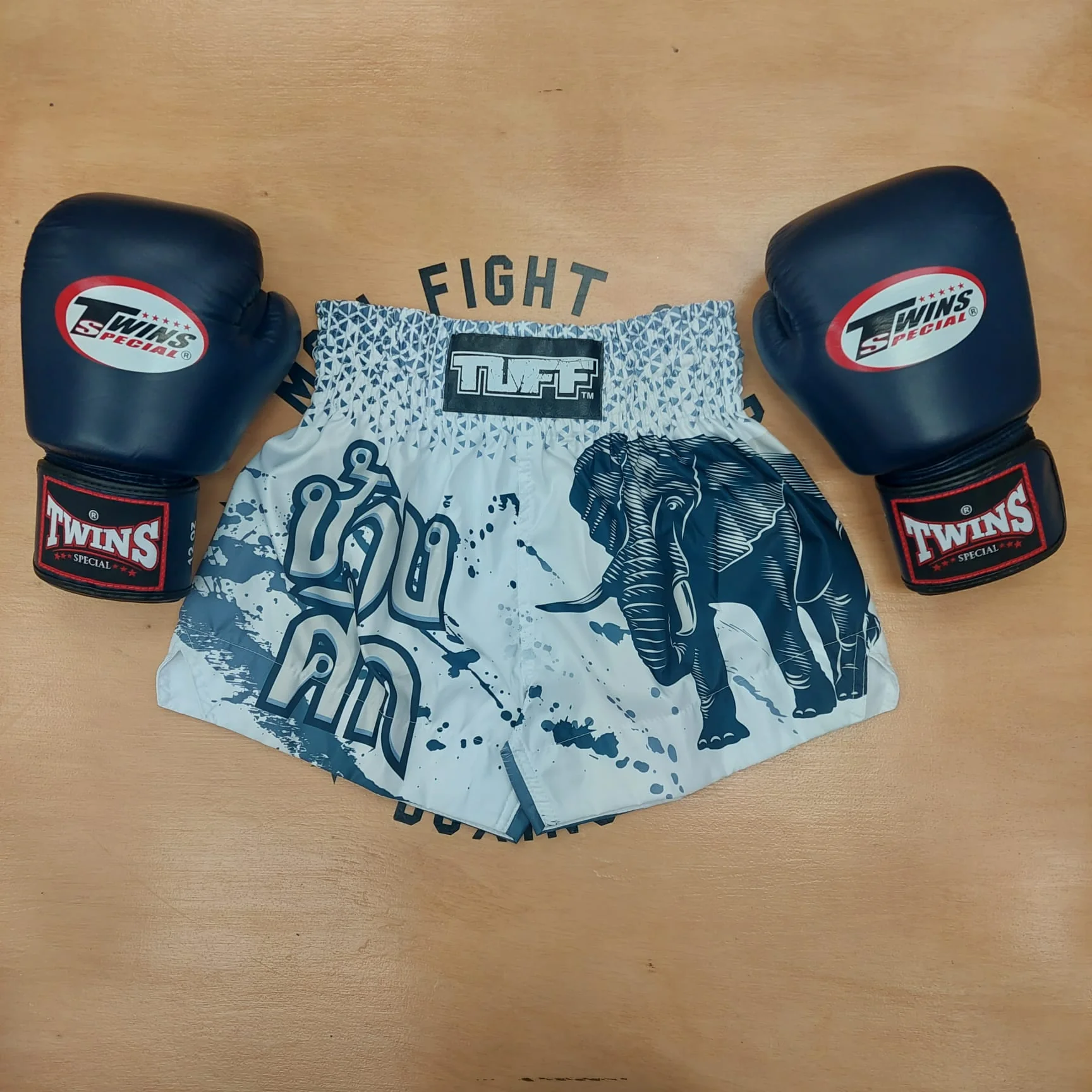 TUFF MUAY THAI SHORTS WAR ELEPHANT WHITE/BLUE - Image 2
