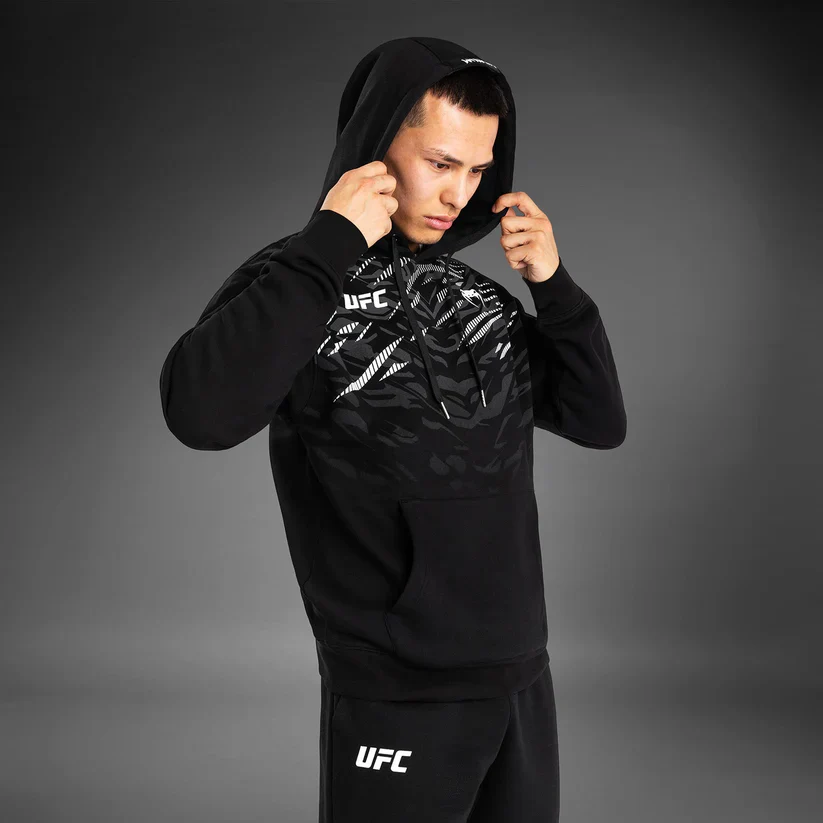 UFC HOODIE BY VENUM FUSION PULLOVER BLACK - Image 4