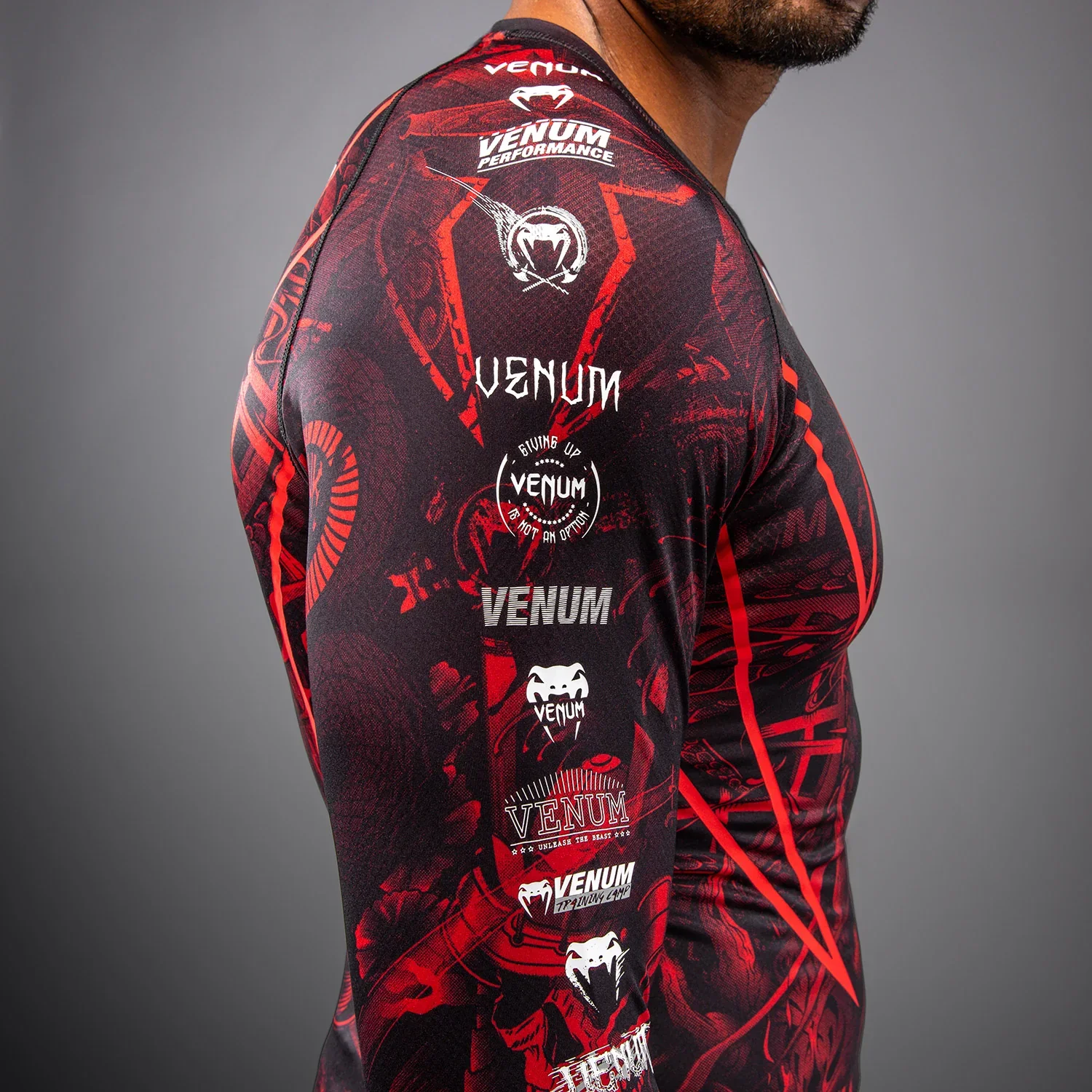 VENUM RASHGUARD L/S 20TH ANNIVERSARY BLACK/RED - Image 5