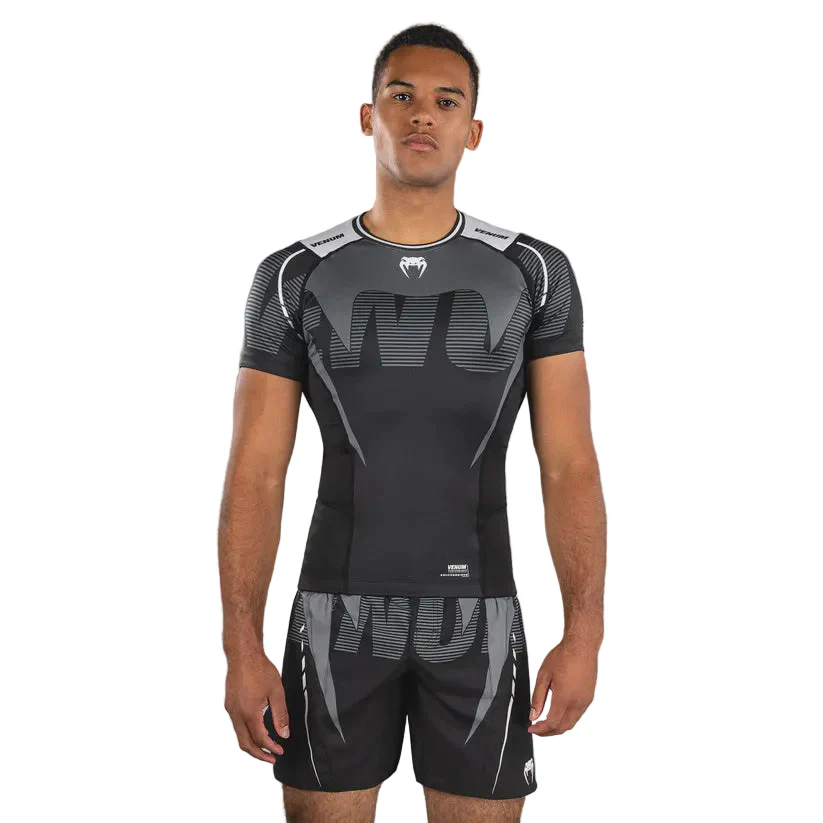 VENUM RASHGUARD S/S ADRENALINE SHORT SLEEVE BLACK/SILVER