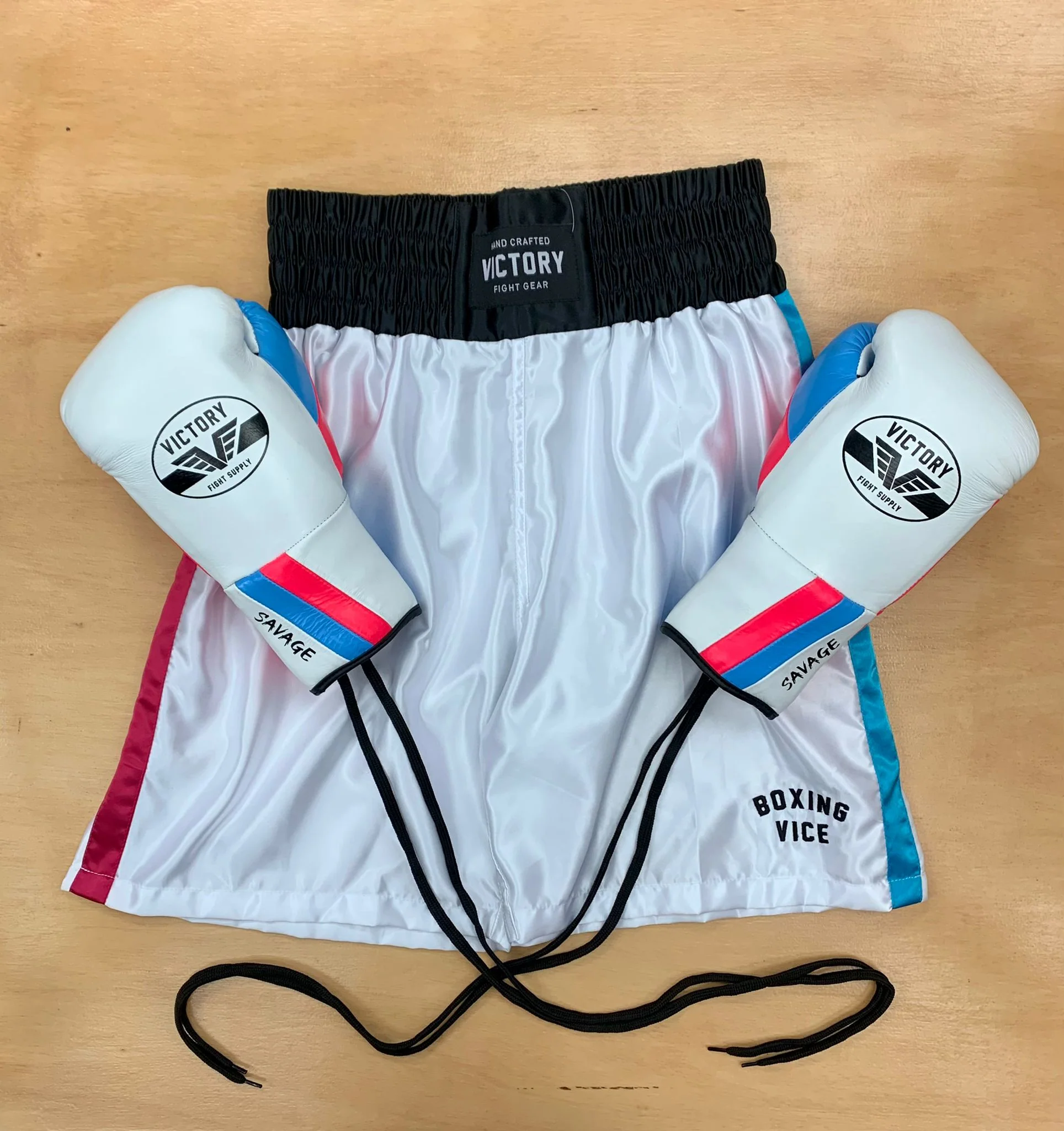 VICTORY BOXING SHORTS MIAMI VICE SERIES WHITE - Image 2