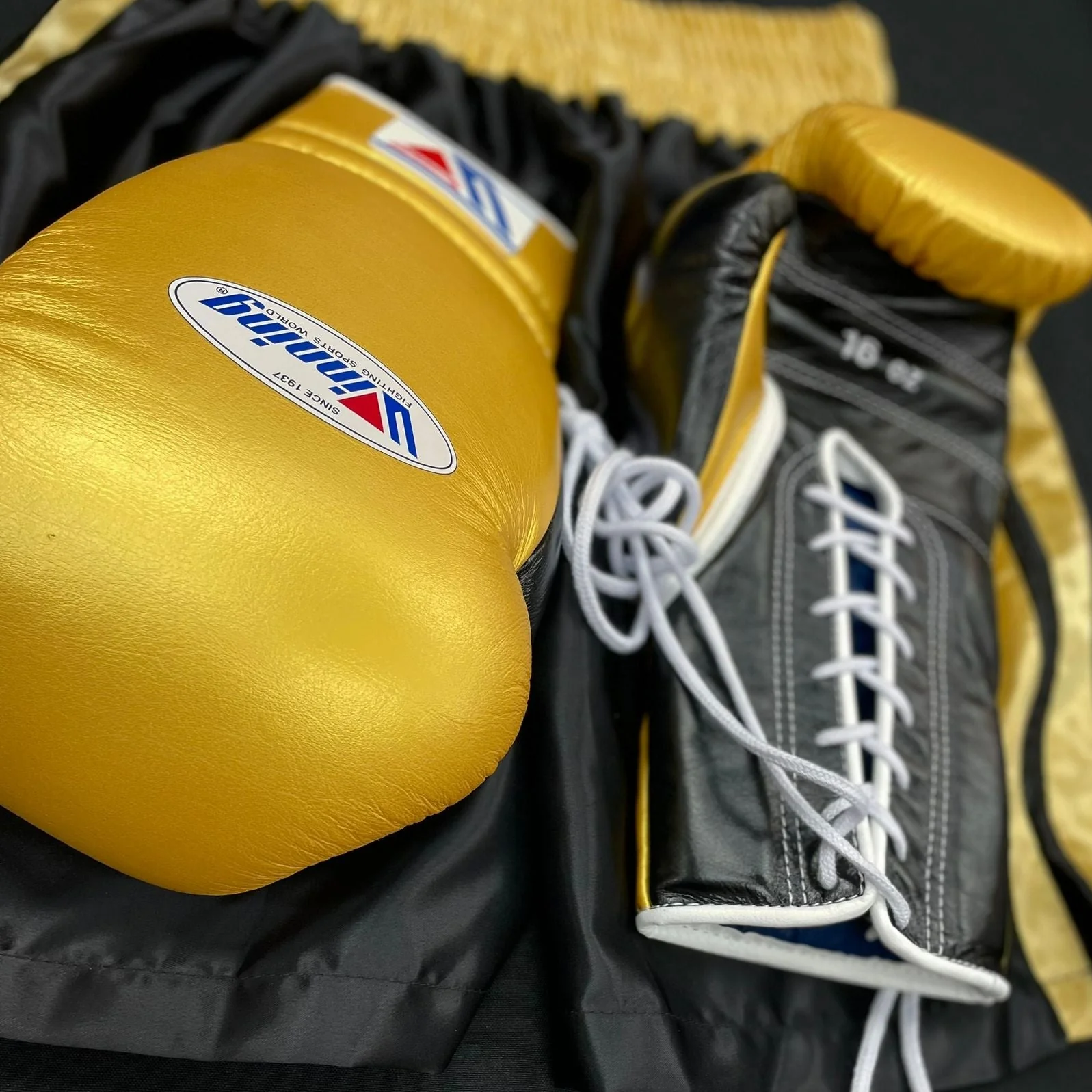 WINNING GLOVES CUSTOM LACE GOLD/BLACK - Image 2