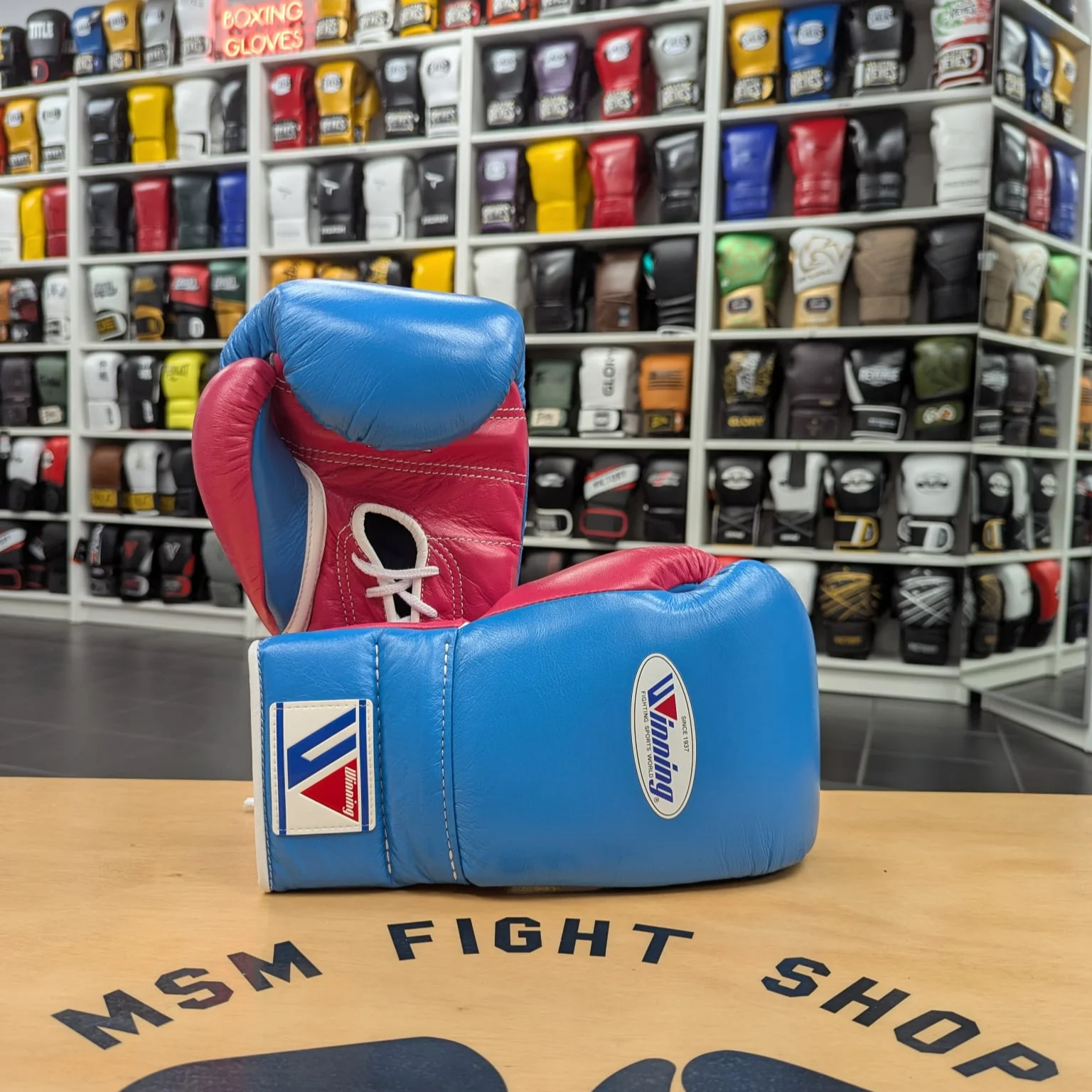 WINNING GLOVES CUSTOM LACE 16OZ SKY BLUE/PINK - Image 2